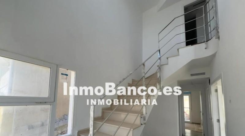 Valencia - Torrente - 765m2