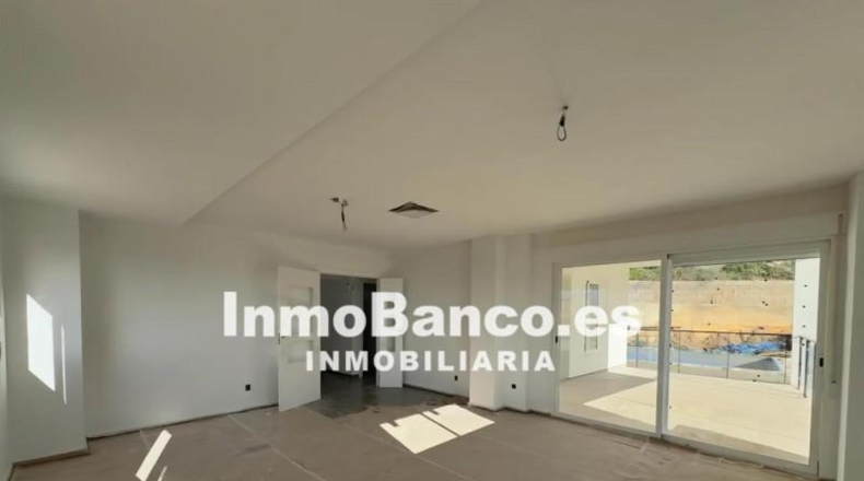 Valencia - Chiva - 765m2