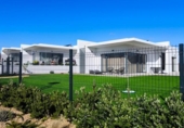 Отдельно стоящий дом с участком на продажу в городе Ayamonte Фото