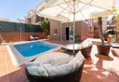 Chalet independiente con terreno en venta en la España, Monachil, ref: TR410575 foto