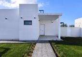 Отдельно стоящий дом с участком на продажу в городе Ayamonte Фото