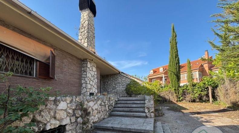 Valladolid - Simancas - 1850m2