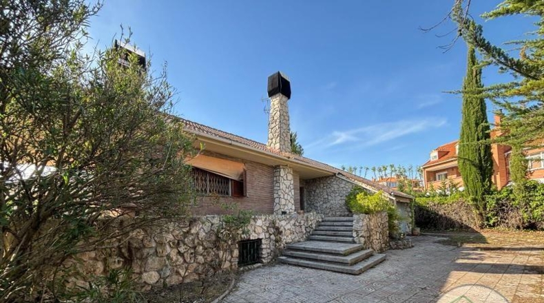 Valladolid - Simancas - 1850m2