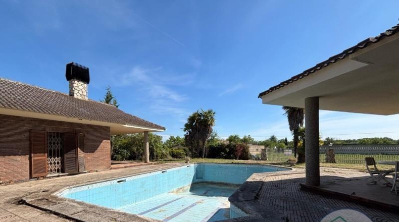 Valladolid - Simancas - 1850m2