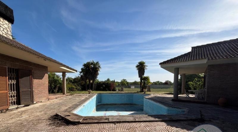 Valladolid - Simancas - 1850m2