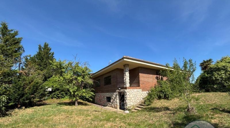 Valladolid - Simancas - 1850m2
