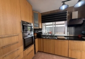 Отдельно стоящий дом с участком на продажу в городе Calafell Фото