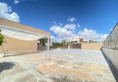 Chalet independiente con terreno en venta en la España, Torrevieja, ref: TR410582 foto
