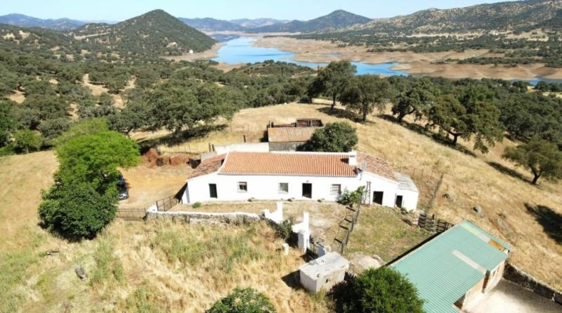 Sevilla - Cazalla de la Sierra - 550000m2