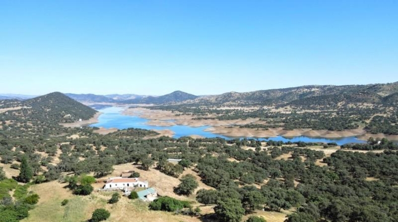 Sevilla - Cazalla de la Sierra - 550000m2