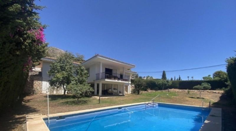 Málaga - Benalmádena - 1028m2