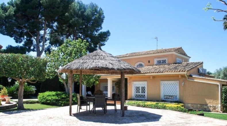 Valencia - San Antonio de Benagéber - 2416m2
