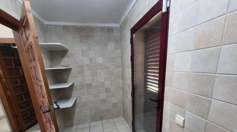 Valencia - la Pobla de Vallbona - 3430m2