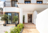 Semi-detached house with land for sale in Alicante ref: TR410599 photo