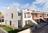 Chalet adosado con terreno en venta en Pilar de la Horadada ref: TR410605 foto