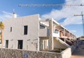 Chalet adosado con terreno en venta en Pilar de la Horadada ref: TR410605 foto