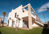 Chalet adosado con terreno en venta en Pilar de la Horadada ref: TR410605 foto