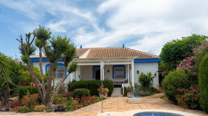 Huelva - Hinojos - 1481m2