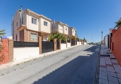 Chalet independiente con terreno en venta en la España, Monachil, ref: TR410660 foto