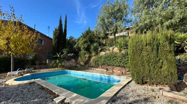 Barcelona - Pallejà - 1558m2