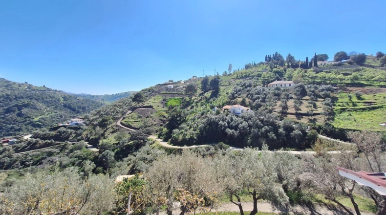 Málaga - Cómpeta - 3013m2