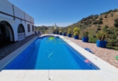 Casa de campo con terreno en venta en Sedella ref: TR410689 foto