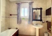 Casa de campo con terreno en venta en Sedella ref: TR410689 foto