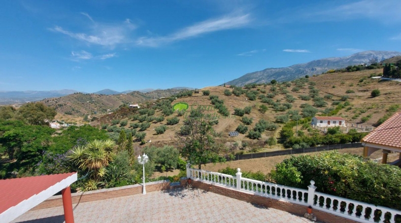Málaga - Canillas de Aceituno - 1596m2