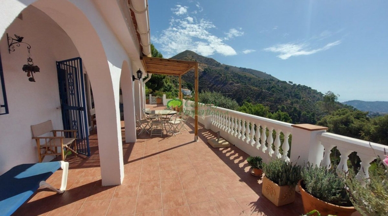 Malaga - Cómpeta - 3500m2