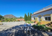 Casa de camp amb terreny en venda a Oria ref.: TR410725 foto