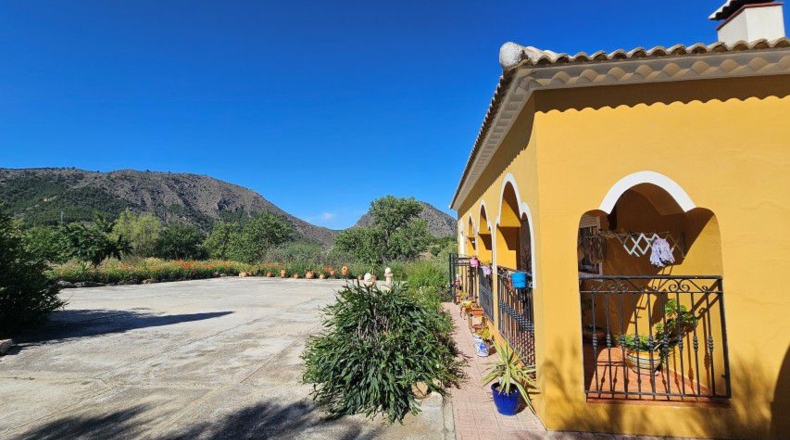 Almería - Oria - 1043m2