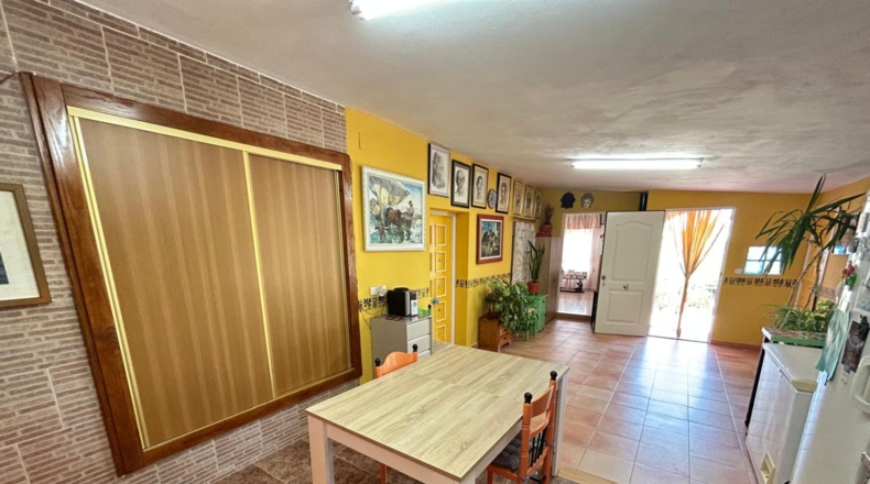 Alicante - Crevillente - 1980m2