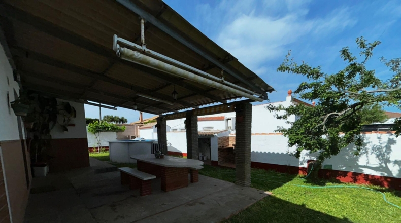 Кадис - Chiclana de la Frontera - 674m2