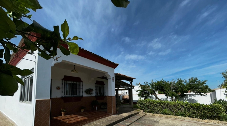 Кадис - Chiclana de la Frontera - 674m2