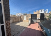Xalet adossat amb terreny en venda a la España, Torrevella, ref.: TR407951 foto
