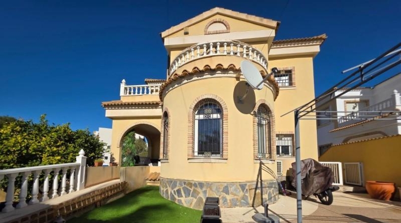 Alicante - Dehesa de Campoamor - 645m2