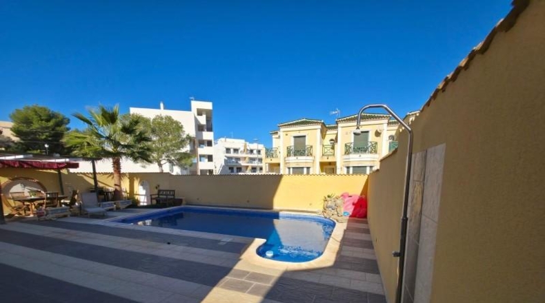 Alicante - Dehesa de Campoamor - 645m2
