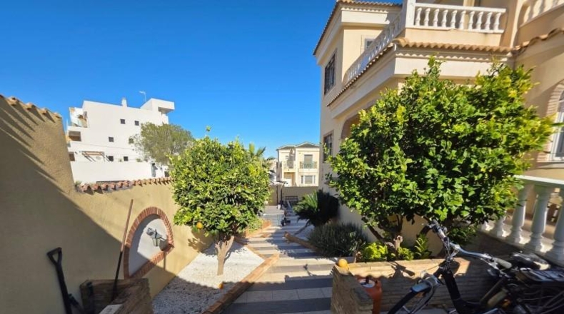 Alicante - Dehesa de Campoamor - 645m2