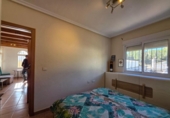 Chalet independiente con terreno en venta en la España, Orihuela, ref: TR372069 foto