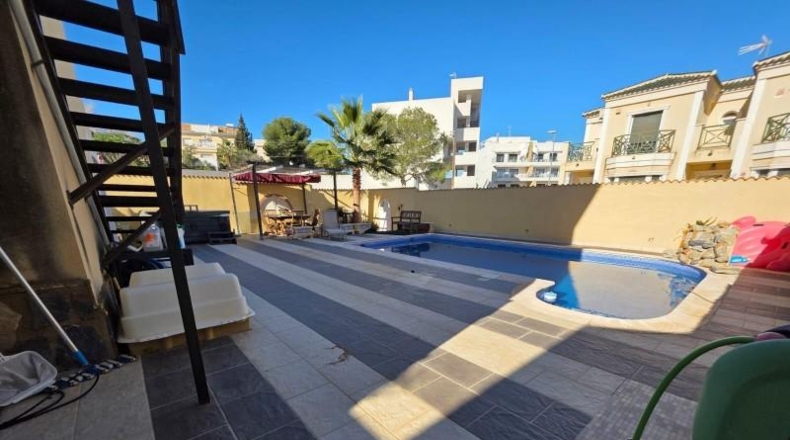 Alicante - Dehesa de Campoamor - 645m2