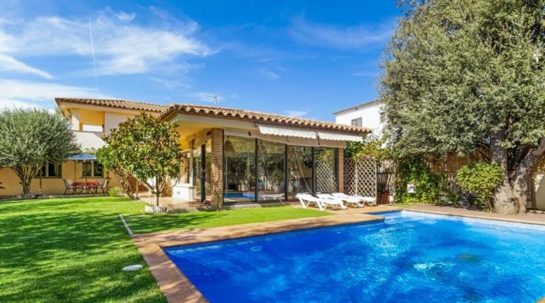 Gerona - l'Escala - 800m2
