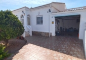 Chalet independiente con terreno en venta en la España, Torrevieja, ref: TR410805 foto