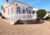 Chalet independiente con terreno en venta en la España, Torrevieja, ref: TR410805 foto