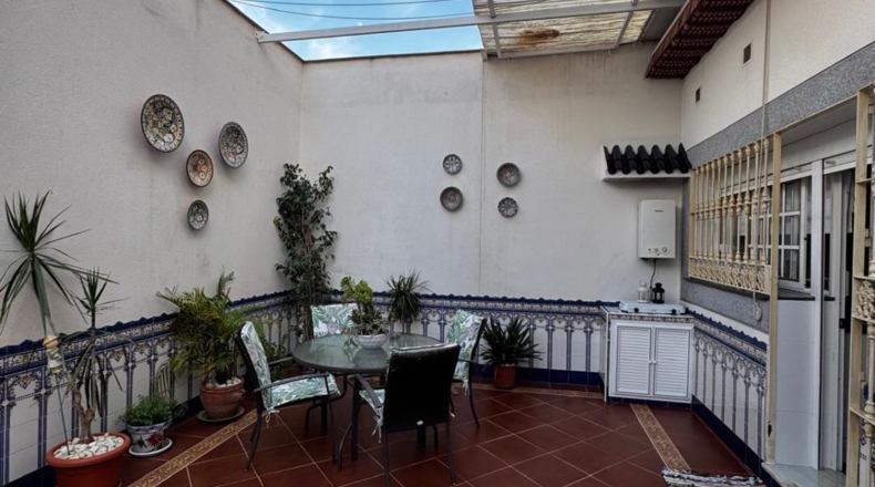 Seville - Dos Hermanas - 205m2