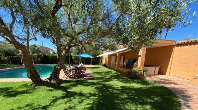 Sevilla - Alcalá de Guadaíra - 2320m2