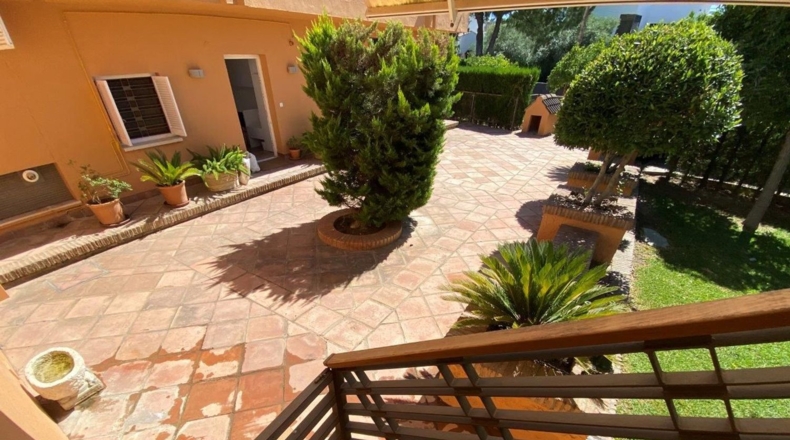 Sevilla - Alcalá de Guadaíra - 2320m2