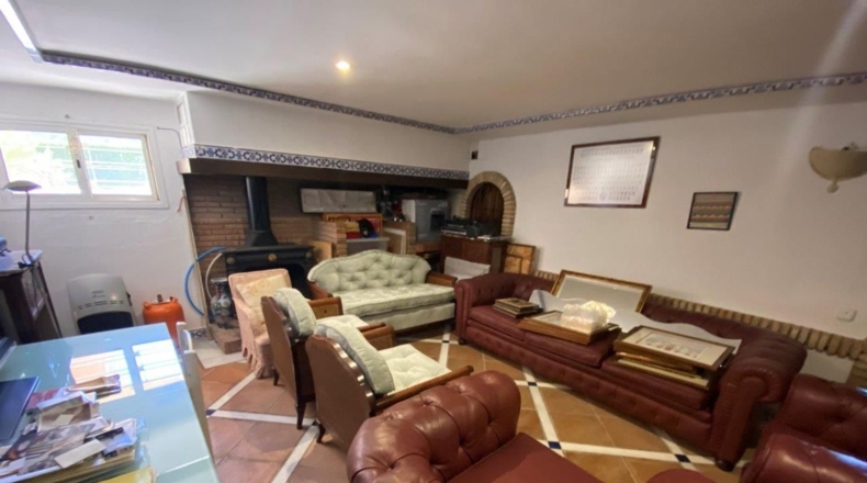 Sevilla - Alcalá de Guadaíra - 2320m2