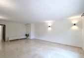 Chalet independiente con terreno en alquiler en Espartinas ref: TR411033 foto