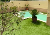 Chalet independiente con terreno en alquiler en Espartinas ref: TR411033 foto