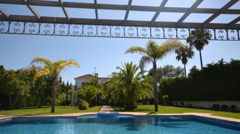 Málaga - San Pedro de Alcántara - 3200m2